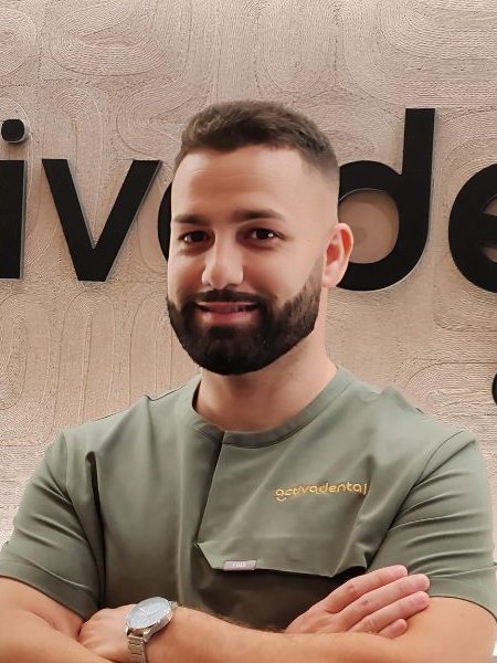 Dr. José Antonio Sánchez Rossi, implantología, cirugía bucal, periodoncia y endodoncia en Activa Dental Ronda