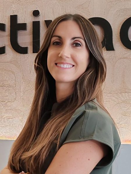 Dra. Marina González Ortuño, directora médica y responsable de Invisalign en Activa Dental Ronda